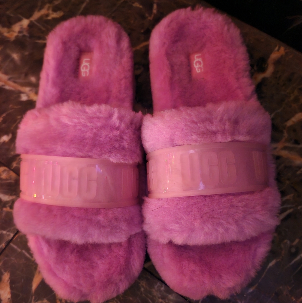 UGG Fluffita Platform Sandals
